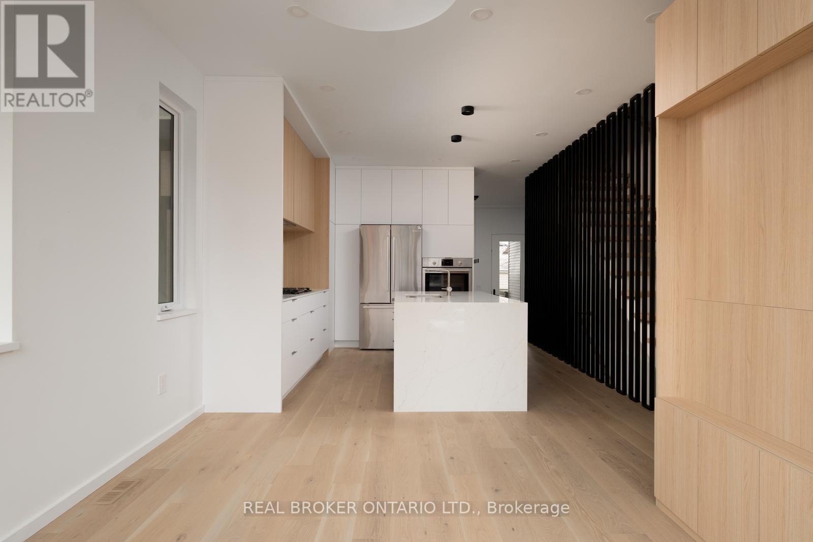 B - 36 Arundel Avenue, Toronto, Ontario  M4K 3A2 - Photo 4 - E12990818