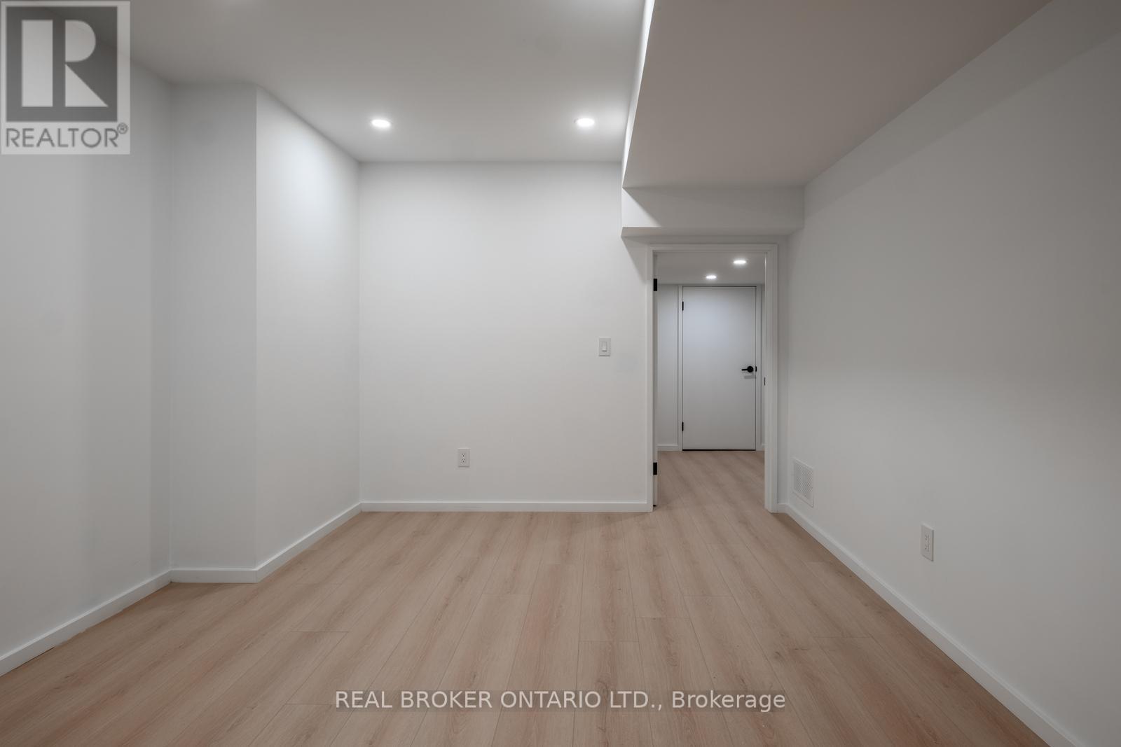 B - 36 Arundel Avenue, Toronto, Ontario  M4K 3A2 - Photo 44 - E12990818