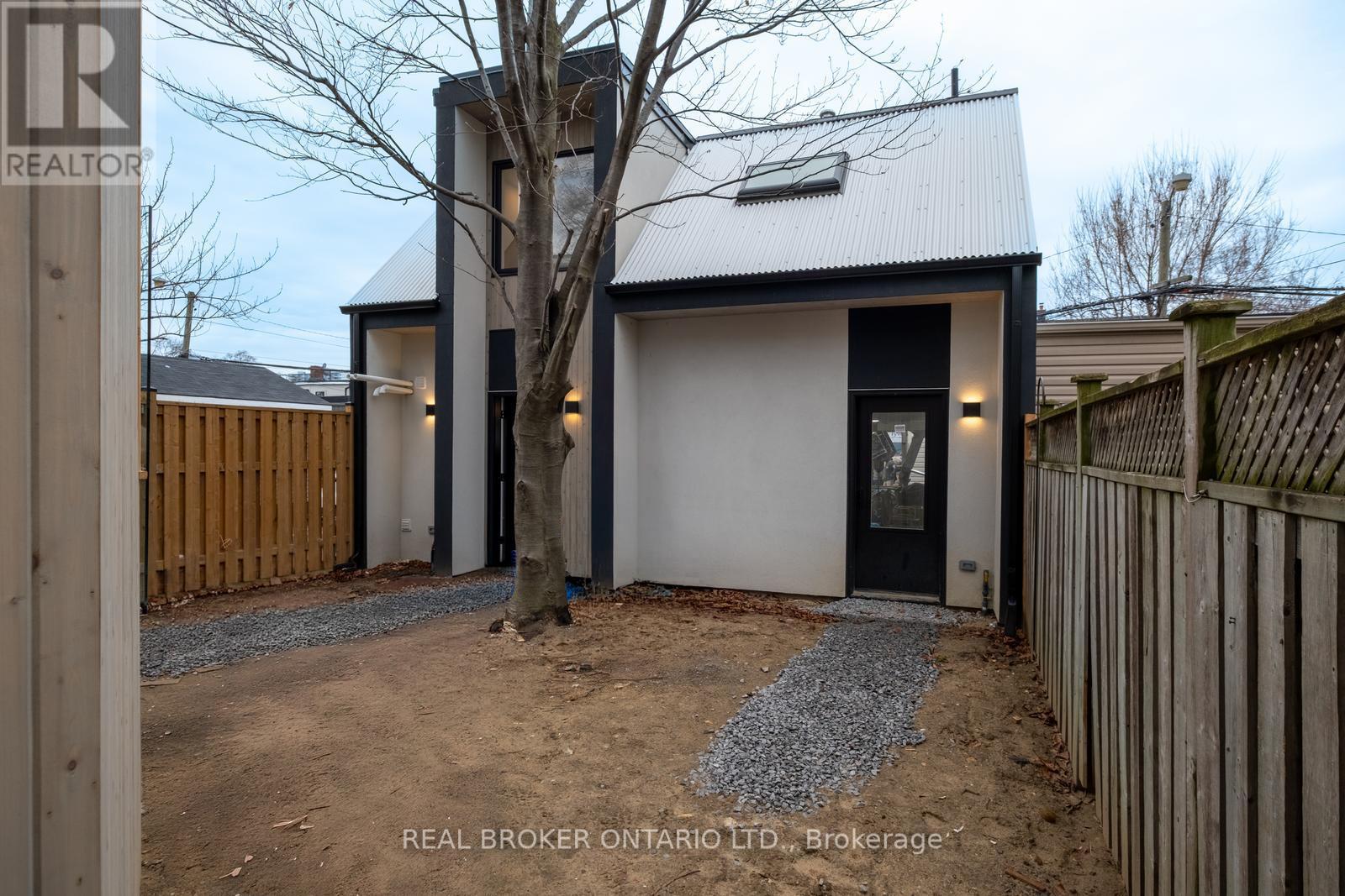 B - 36 Arundel Avenue, Toronto, Ontario  M4K 3A2 - Photo 47 - E12990818