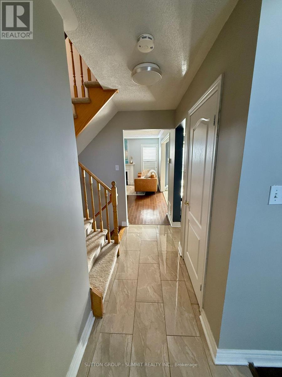 60 Batt Crescent, Ajax, Ontario  L1T 4L8 - Photo 10 - E12990984