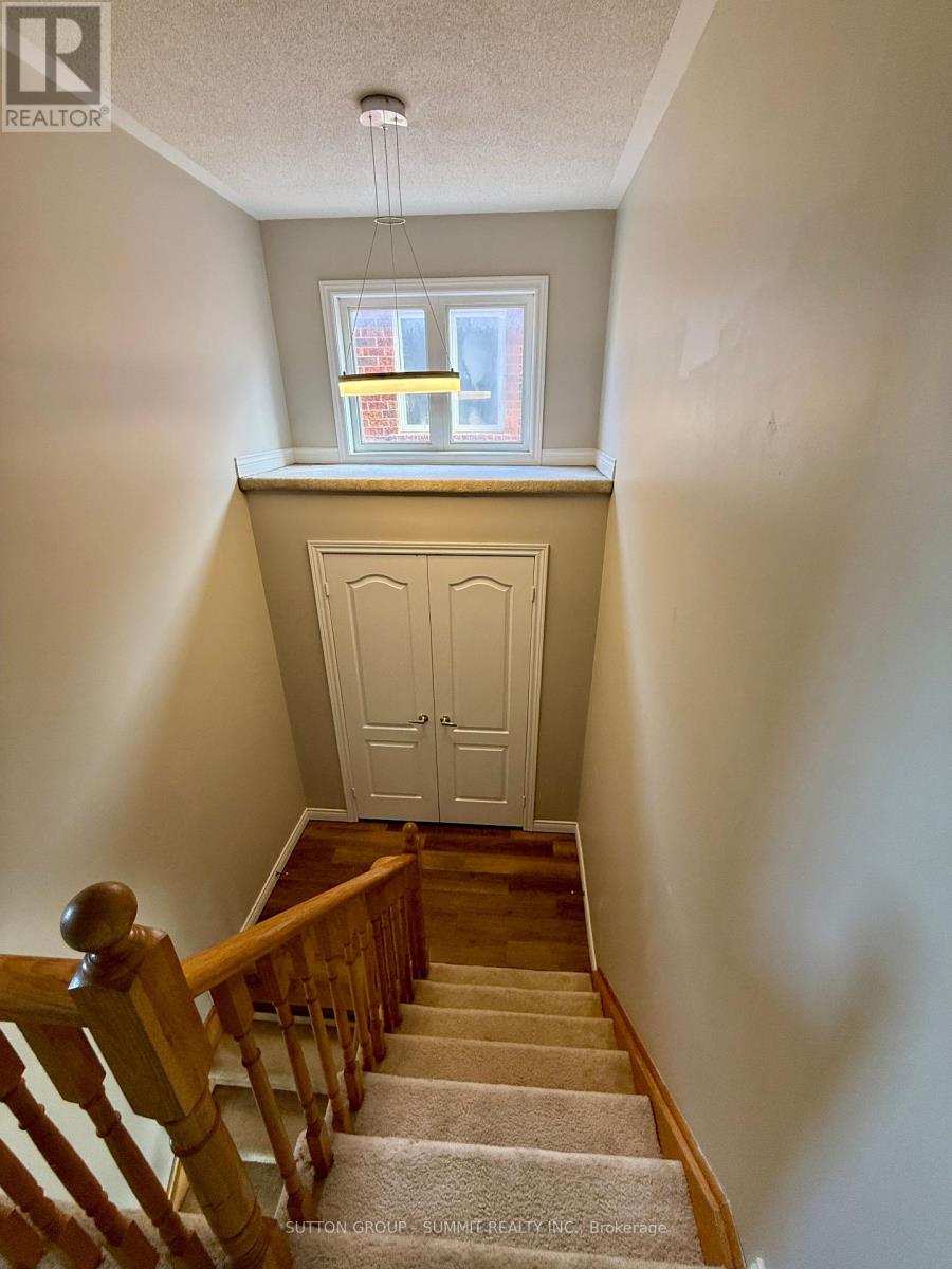 60 Batt Crescent, Ajax, Ontario  L1T 4L8 - Photo 12 - E12990984