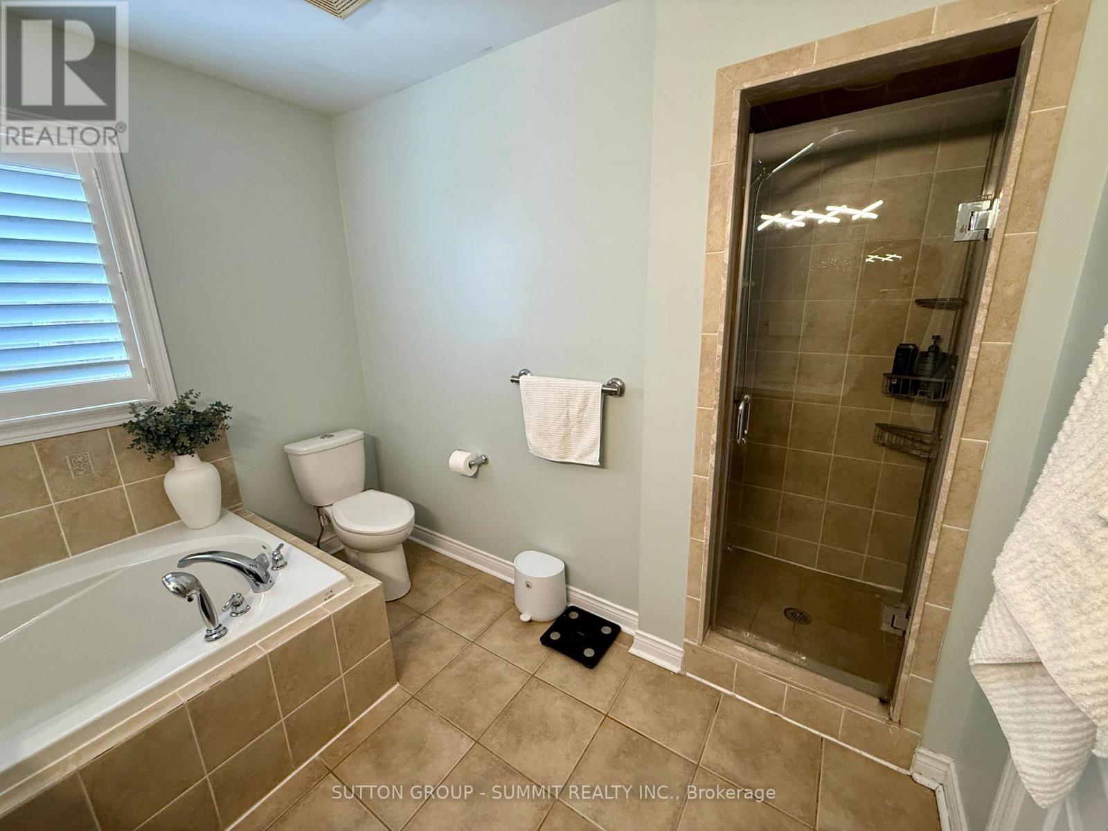 60 Batt Crescent, Ajax, Ontario  L1T 4L8 - Photo 16 - E12990984