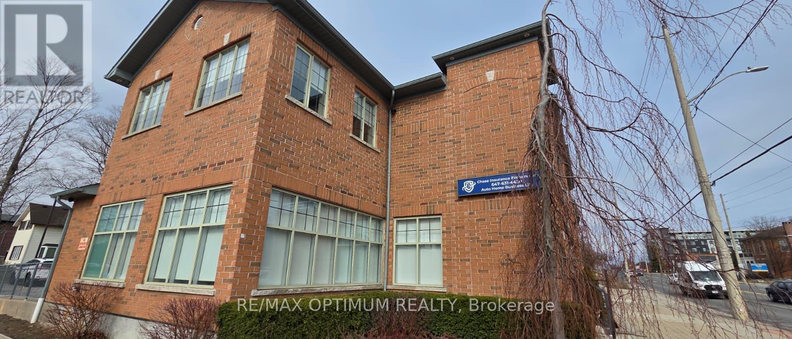 G - T4 ROOM 2 - 400 DUNDAS STREET, Whitby, Ontario