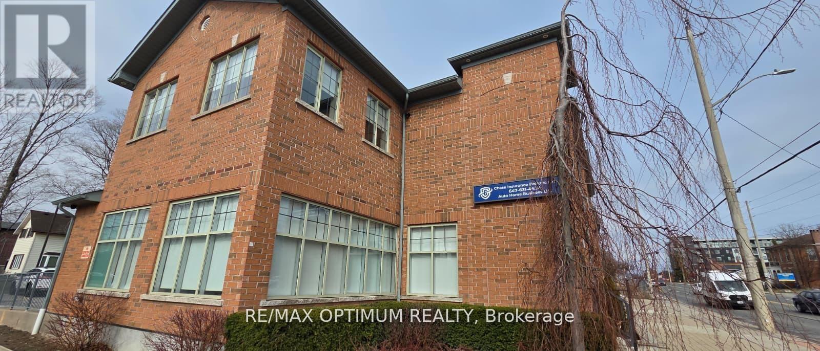 G - T4 ROOM 1 - 400 DUNDAS STREET, Whitby, Ontario