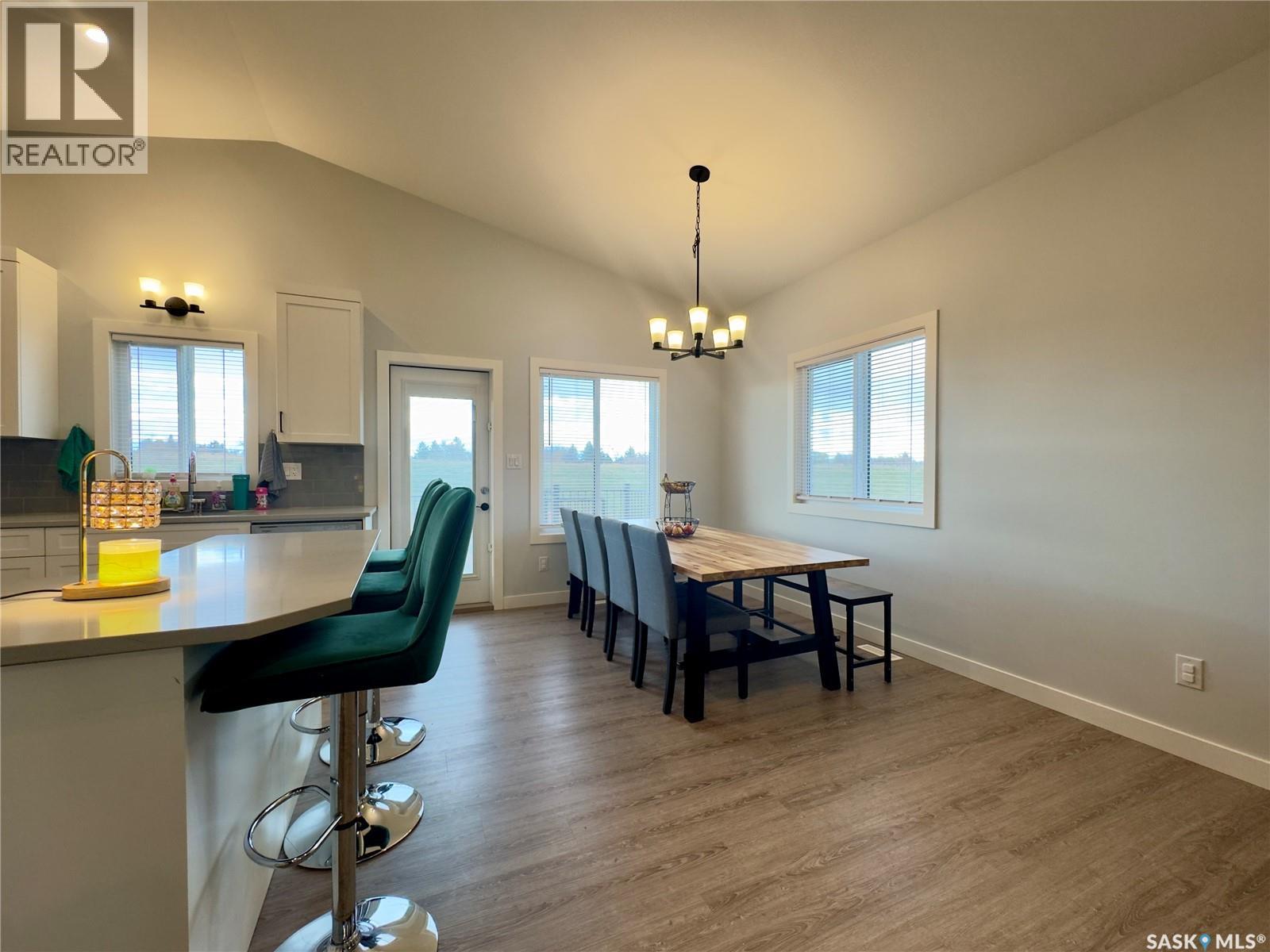 302 Pepper Place, Saskatoon, Saskatchewan  S7V 1S7 - Photo 6 - SK032699