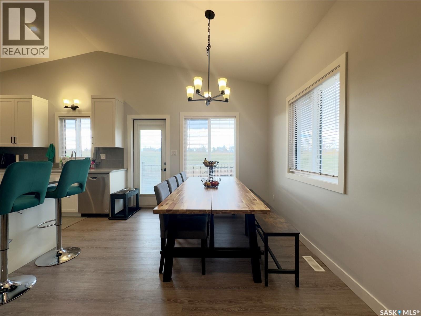 302 Pepper Place, Saskatoon, Saskatchewan  S7V 1S7 - Photo 9 - SK032699