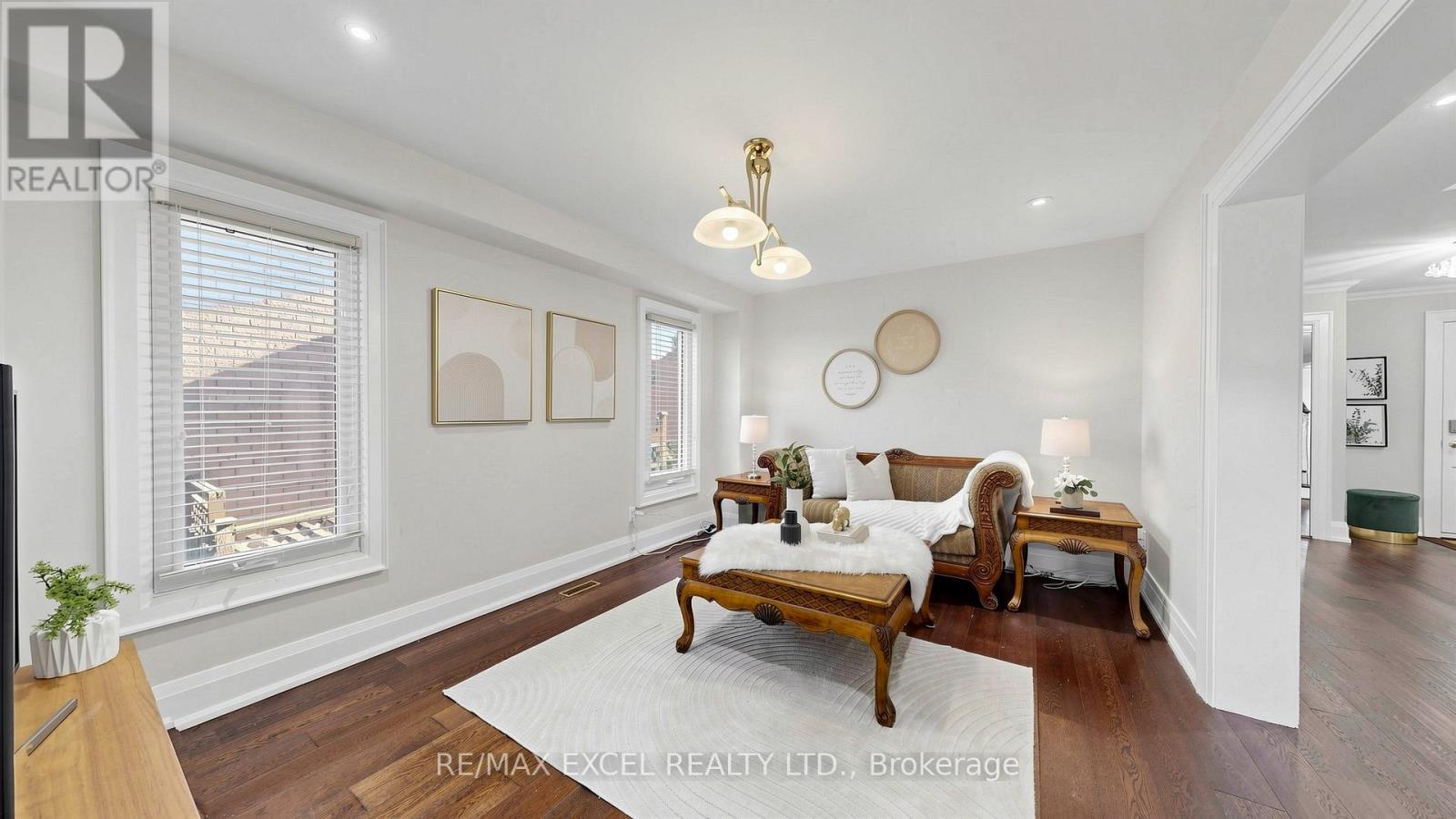 43 Piccadilly Road, Richmond Hill, Ontario  L4B 1S9 - Photo 14 - N12990726