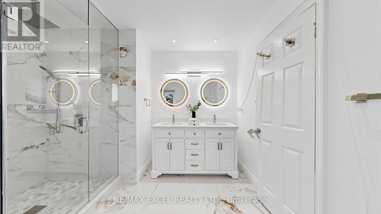 43 Piccadilly Road, Richmond Hill, Ontario  L4B 1S9 - Photo 24 - N12990726