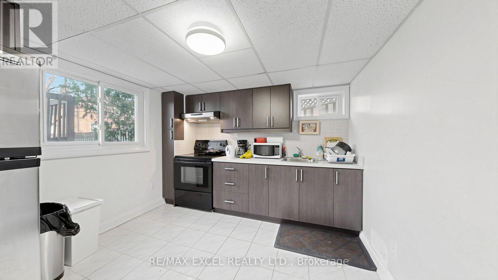 43 Piccadilly Road, Richmond Hill, Ontario  L4B 1S9 - Photo 41 - N12990726