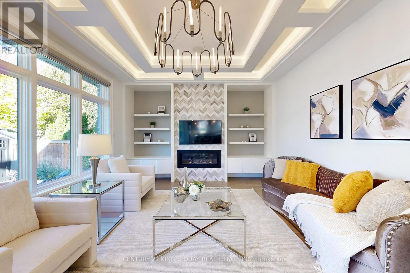 8 Parkway Avenue, Markham, Ontario  L3P 2E8 - Photo 4 - N12990728