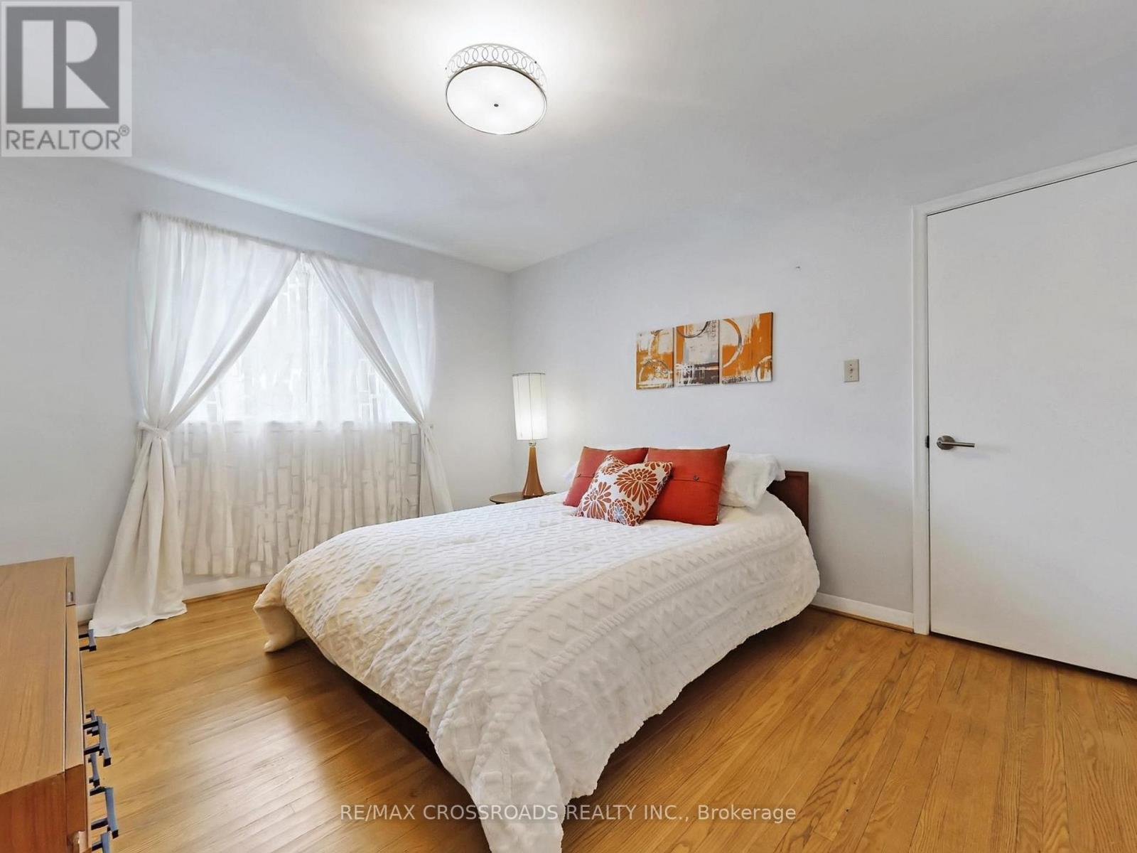 366 Palmer Avenue, Richmond Hill, Ontario  L4C 1P6 - Photo 17 - N12990732