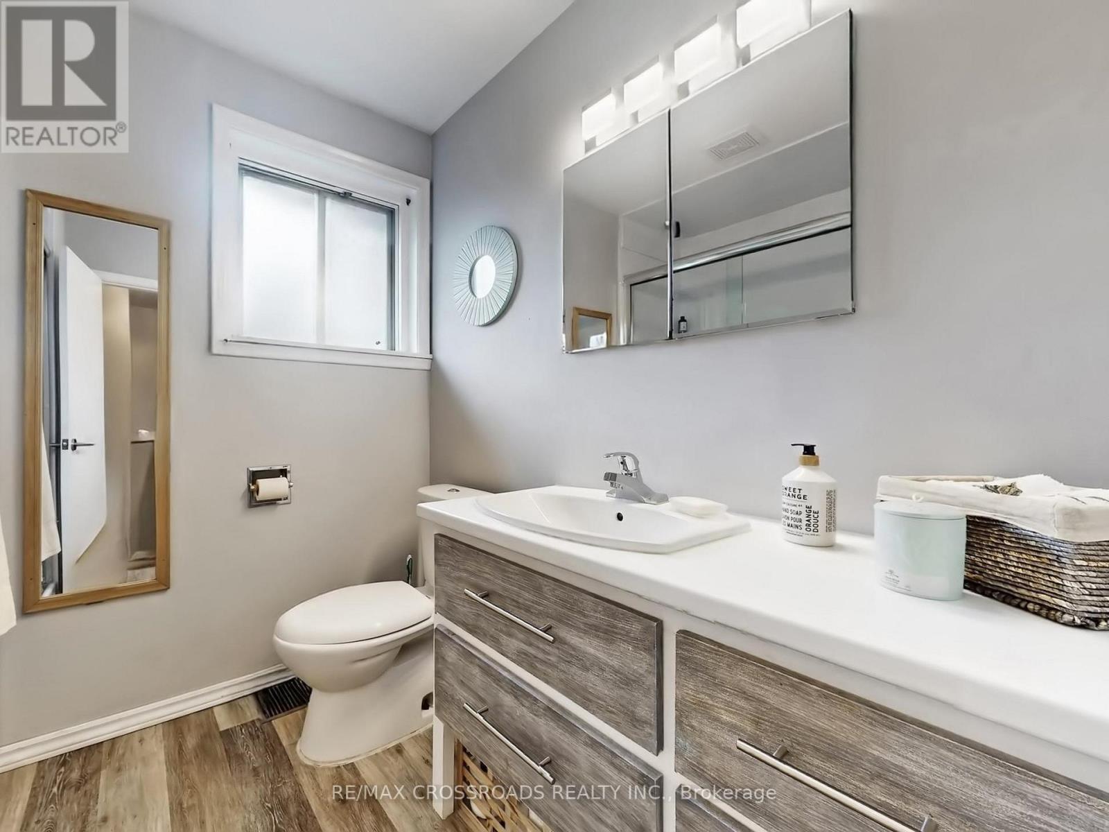 366 Palmer Avenue, Richmond Hill, Ontario  L4C 1P6 - Photo 23 - N12990732