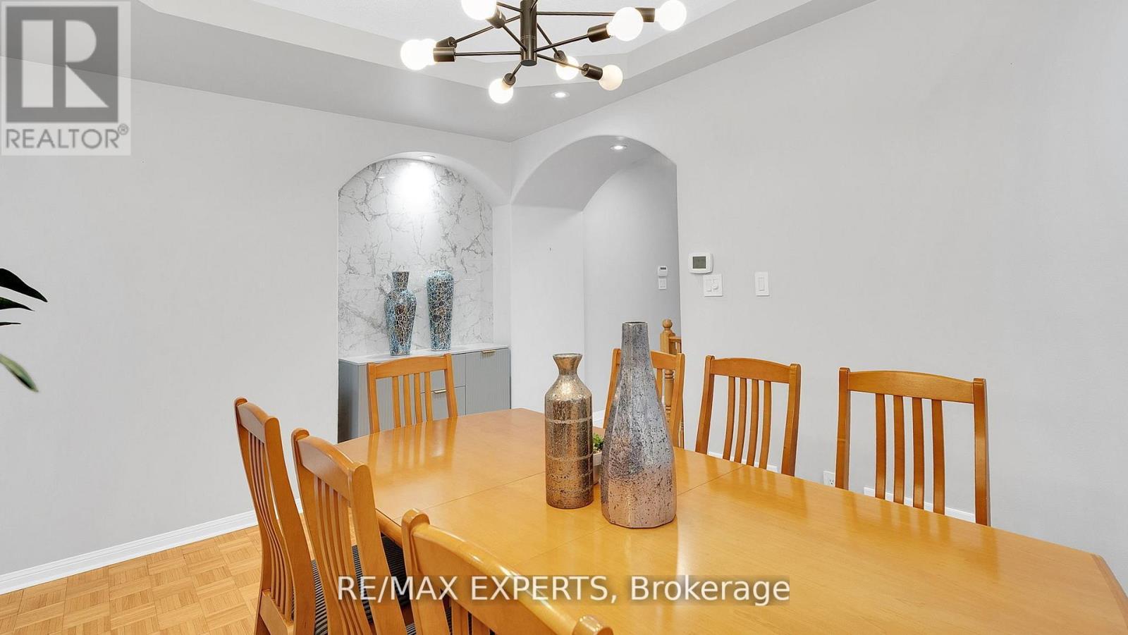 11 Crew Crescent, Vaughan, Ontario  L6A 3E9 - Photo 12 - N12990778