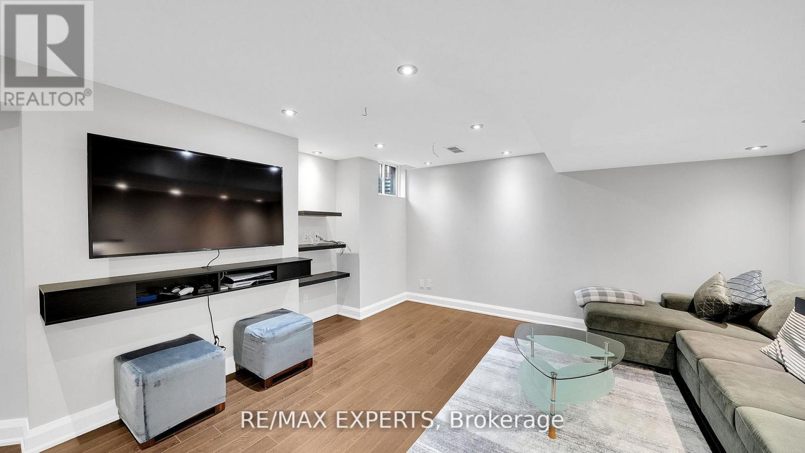 11 Crew Crescent, Vaughan, Ontario  L6A 3E9 - Photo 33 - N12990778