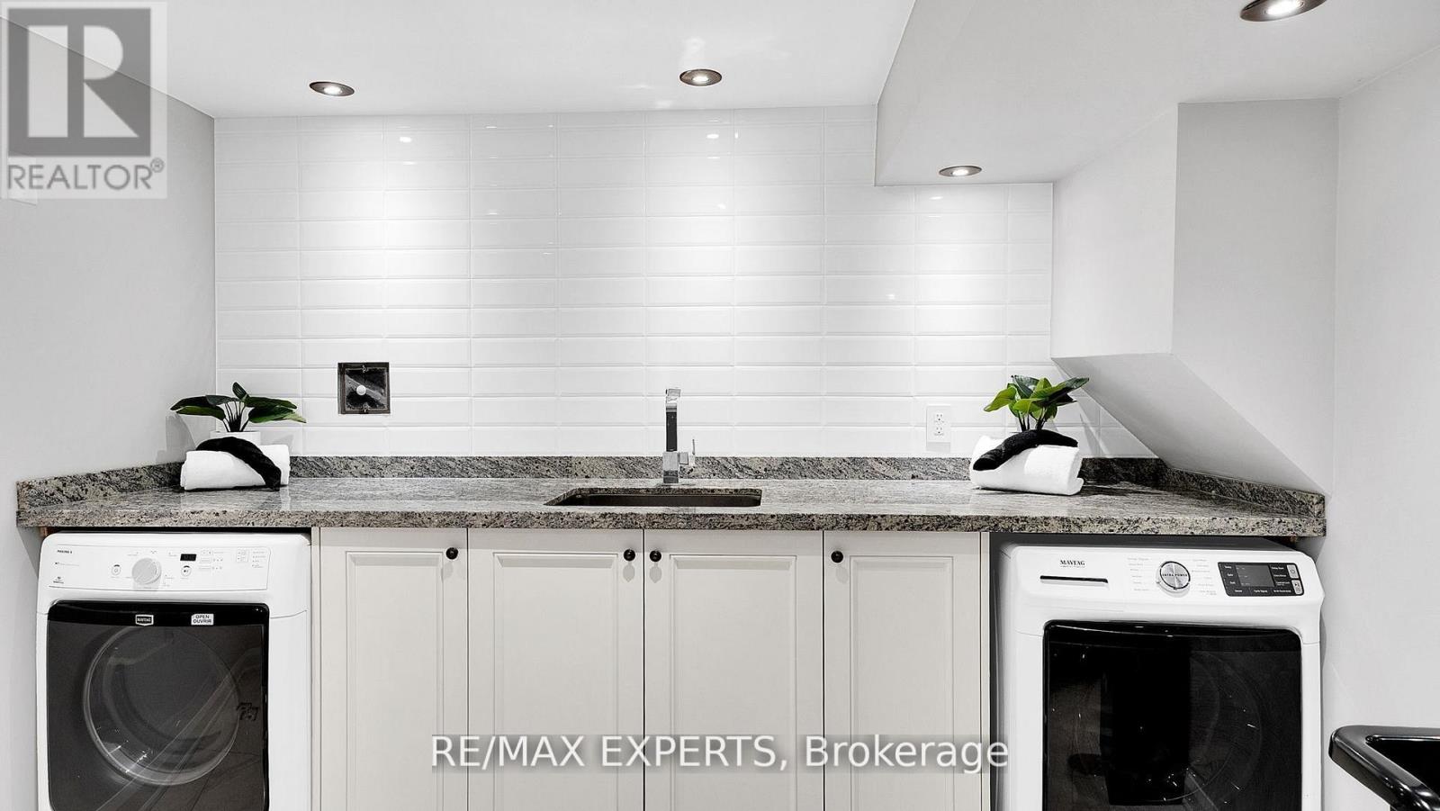 11 Crew Crescent, Vaughan, Ontario  L6A 3E9 - Photo 38 - N12990778