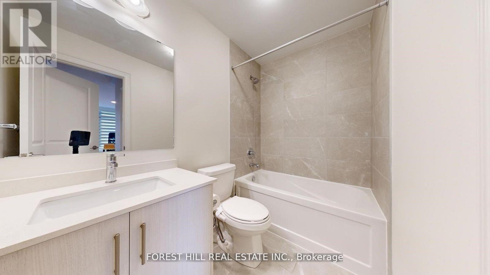 54 Montrose Boulevard, Bradford West Gwillimbury, Ontario  L3Z 4P3 - Photo 27 - N12990794