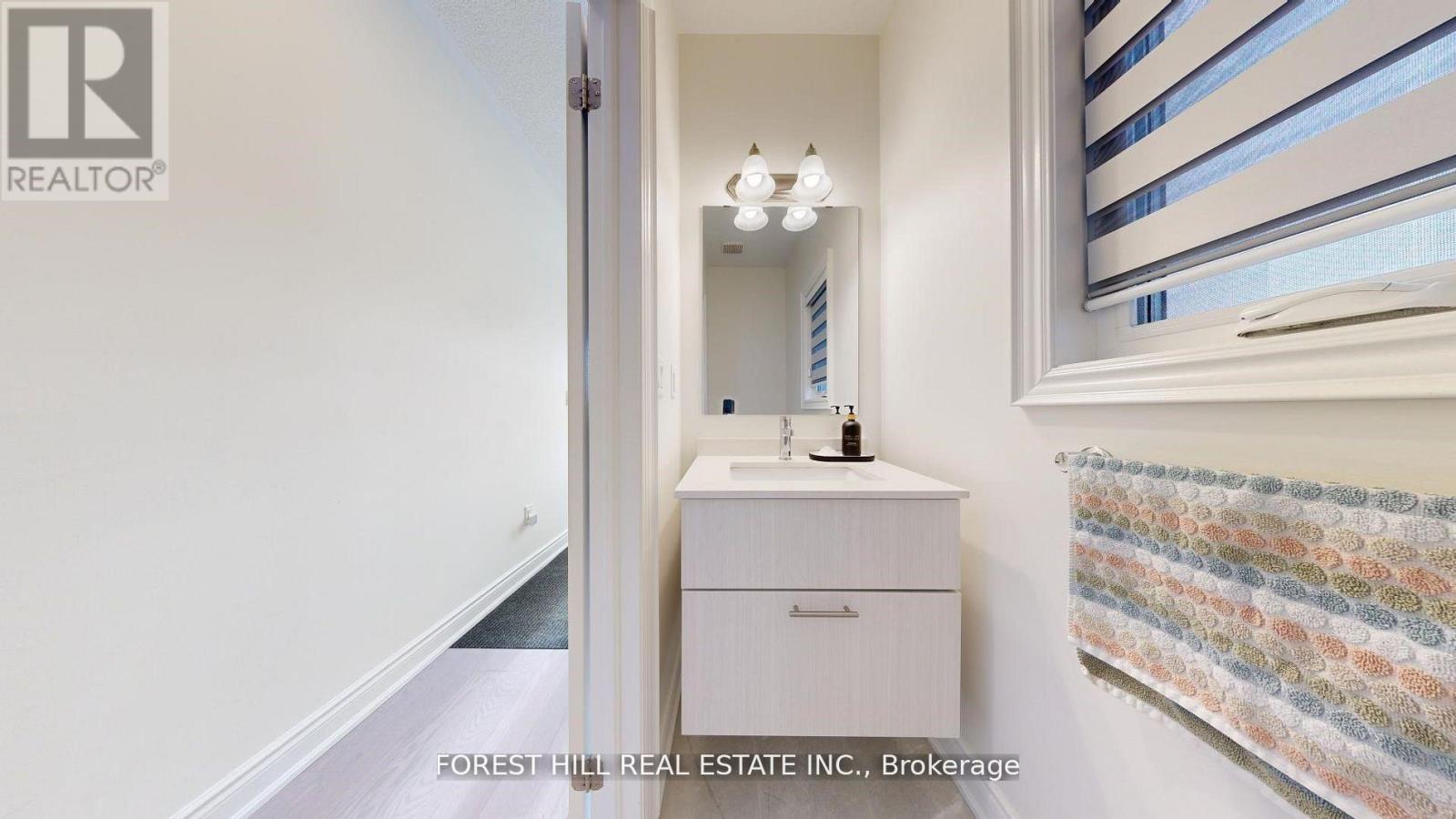 54 Montrose Boulevard, Bradford West Gwillimbury, Ontario  L3Z 4P3 - Photo 33 - N12990794