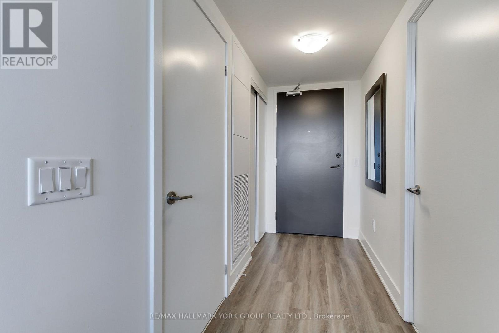 419 - 185 Deerfield Road, Newmarket, Ontario  L3Y 0G7 - Photo 11 - N12990830