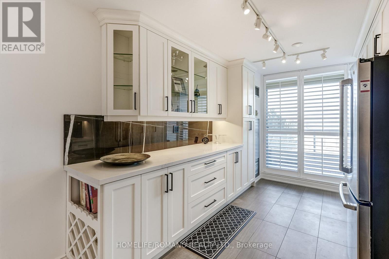 508 - 1 Clark Avenue W, Vaughan, Ontario  L4J 7Y6 - Photo 13 - N12991000