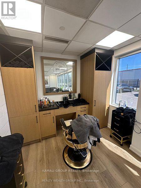 Full Wing Suite - 1135 Stellar Drive, Newmarket, Ontario  L3Y 7B8 - Photo 20 - N12991070