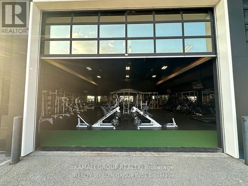 Full Wing Suite - 1135 Stellar Drive, Newmarket, Ontario  L3Y 7B8 - Photo 22 - N12991070