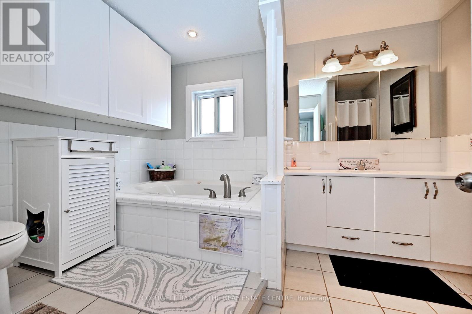 22 Sunrise Circle, Bradford West Gwillimbury, Ontario  L3Z 3W9 - Photo 26 - N12991078