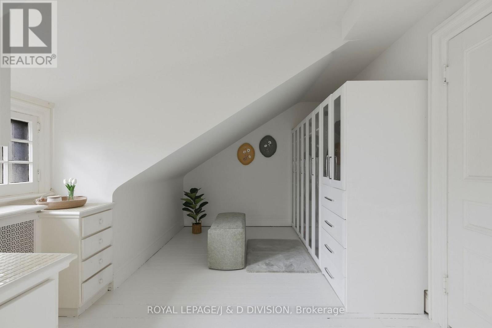 18 Tranby Avenue, Toronto, Ontario  M5R 1N5 - Photo 24 - C12990882