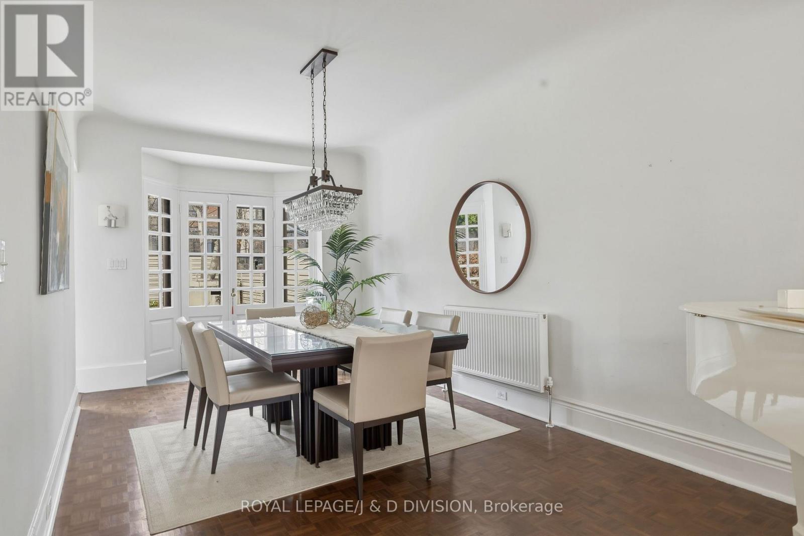 18 Tranby Avenue, Toronto, Ontario  M5R 1N5 - Photo 7 - C12990882