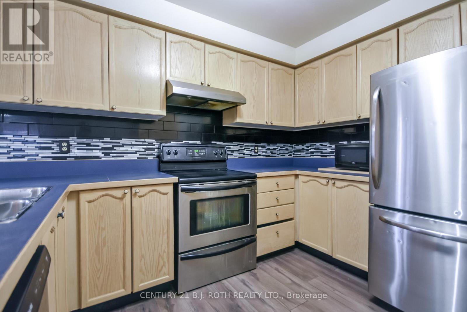 Upper - 51 Mcdougall Drive, Barrie, Ontario  L4N 7H7 - Photo 12 - S12990744