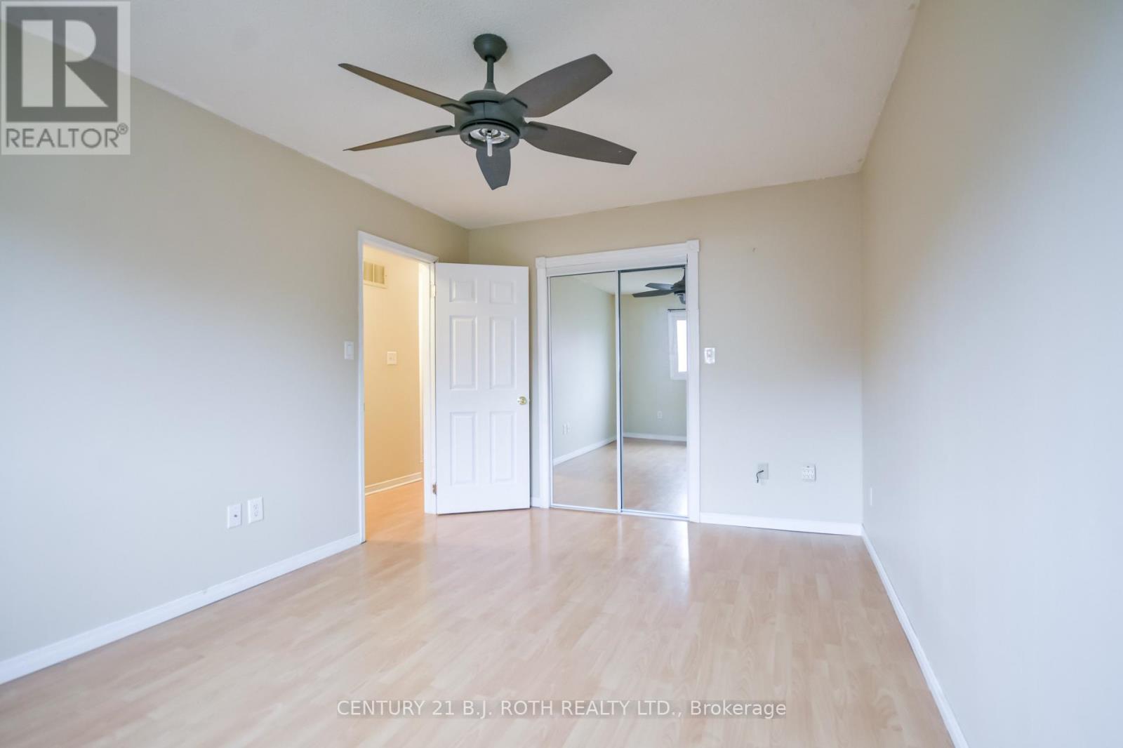 Upper - 51 Mcdougall Drive, Barrie, Ontario  L4N 7H7 - Photo 15 - S12990744