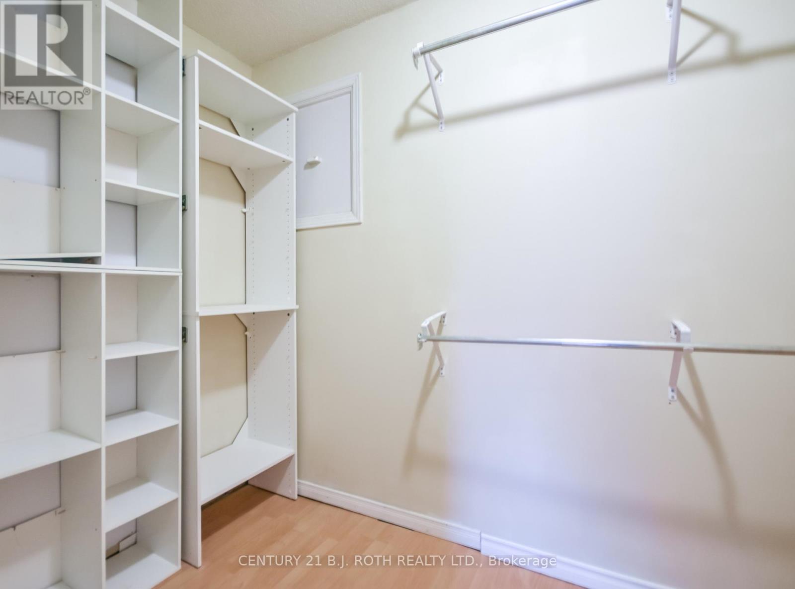 Upper - 51 Mcdougall Drive, Barrie, Ontario  L4N 7H7 - Photo 16 - S12990744