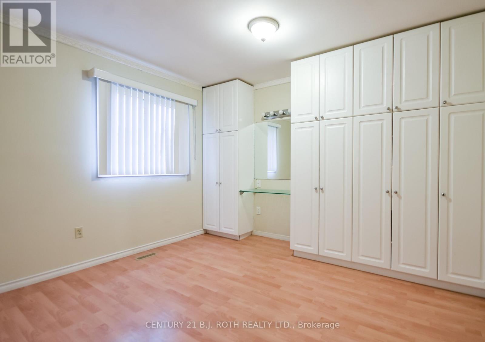 Upper - 51 Mcdougall Drive, Barrie, Ontario  L4N 7H7 - Photo 18 - S12990744