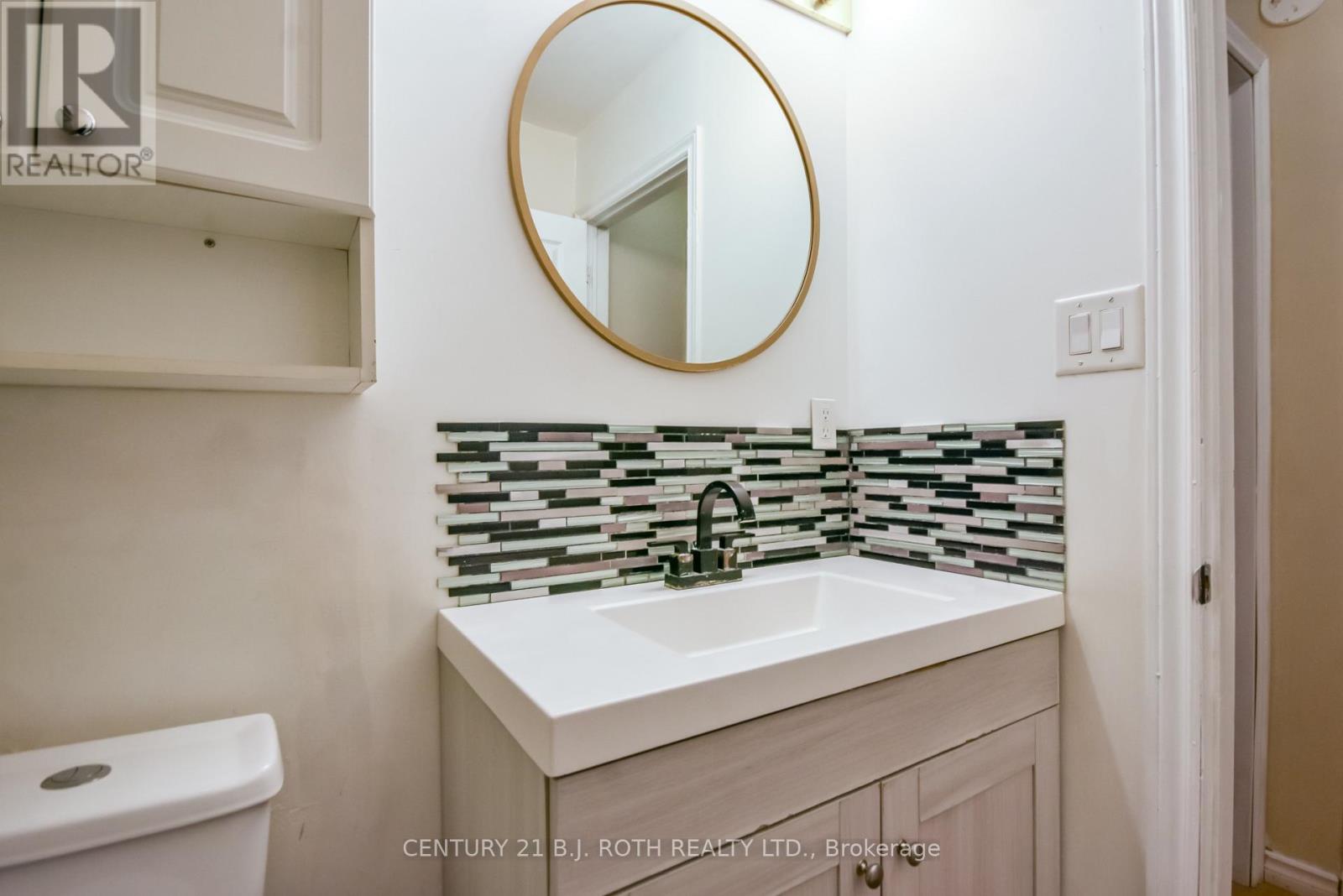 Upper - 51 Mcdougall Drive, Barrie, Ontario  L4N 7H7 - Photo 22 - S12990744