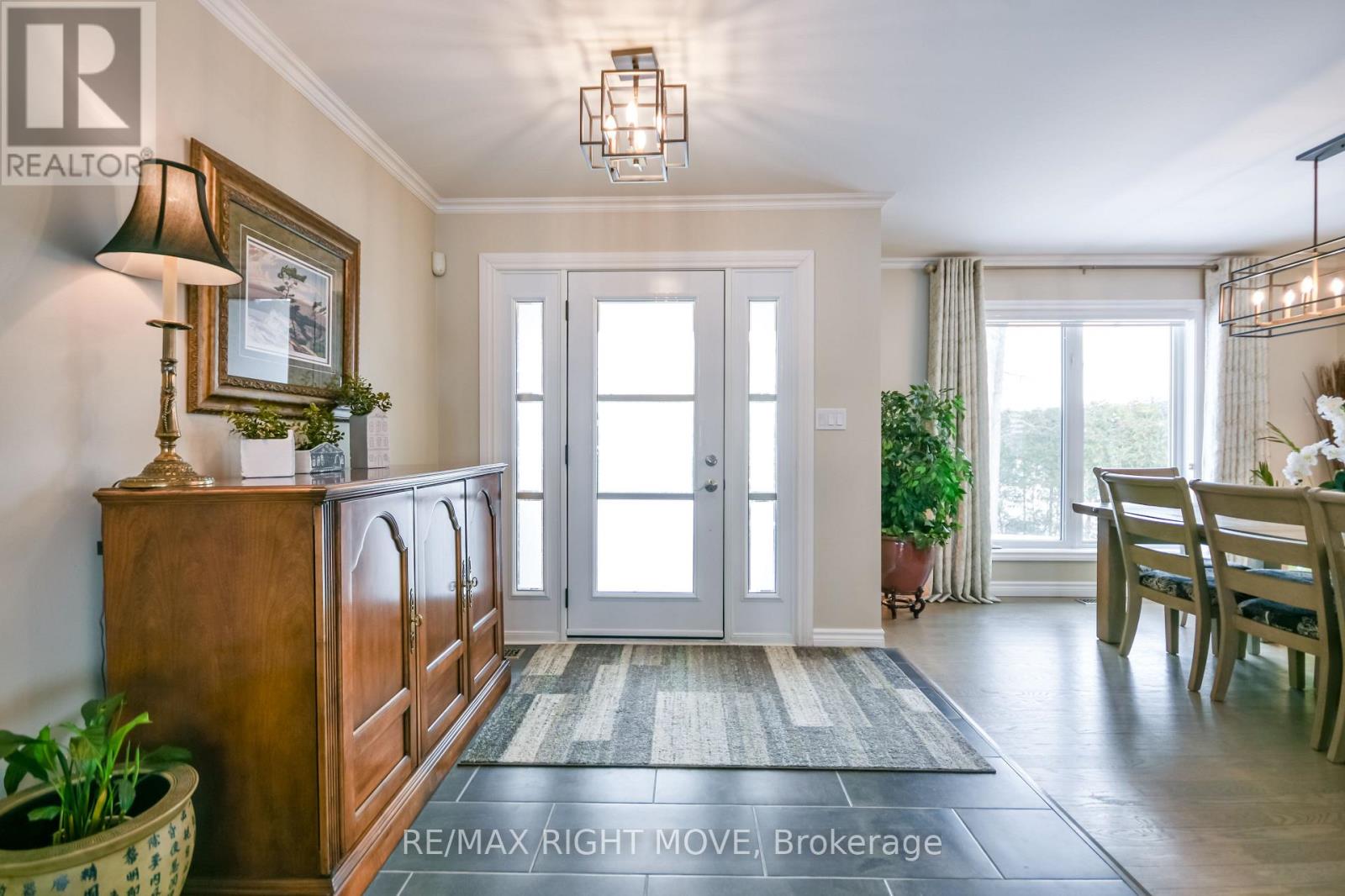 661 Glen Crescent, Orillia, Ontario  L3V 6R2 - Photo 4 - S12990804