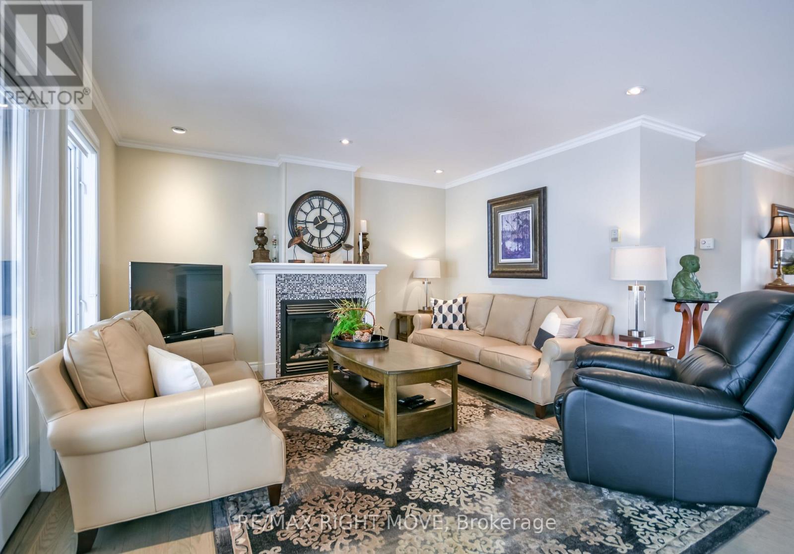 661 Glen Crescent, Orillia, Ontario  L3V 6R2 - Photo 9 - S12990804