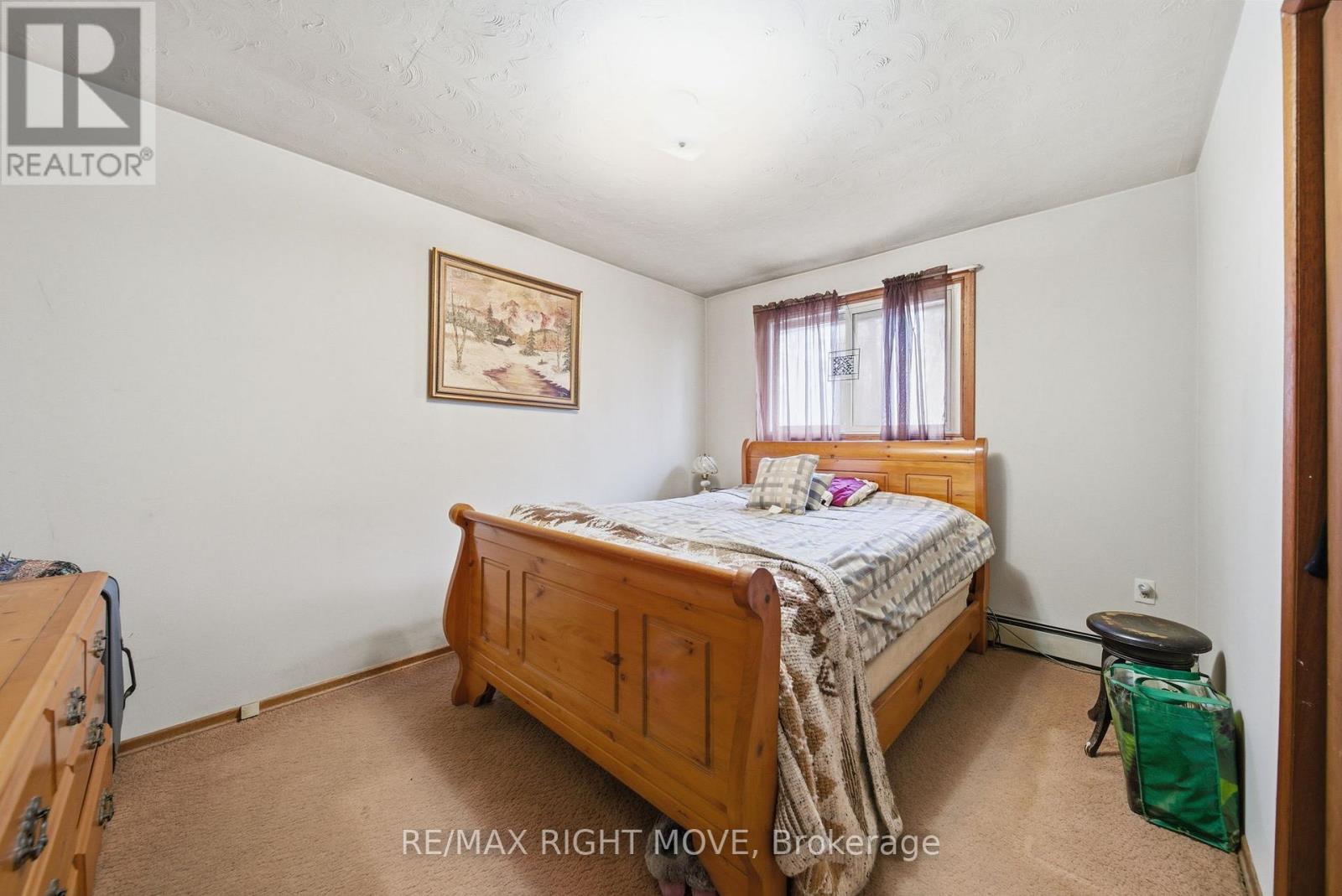 3149 Barrie Hill Road, Springwater, Ontario  L4M 4S4 - Photo 10 - S12990932