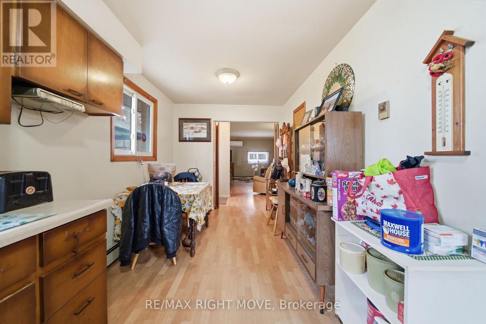 3149 Barrie Hill Road, Springwater, Ontario  L4M 4S4 - Photo 5 - S12990932