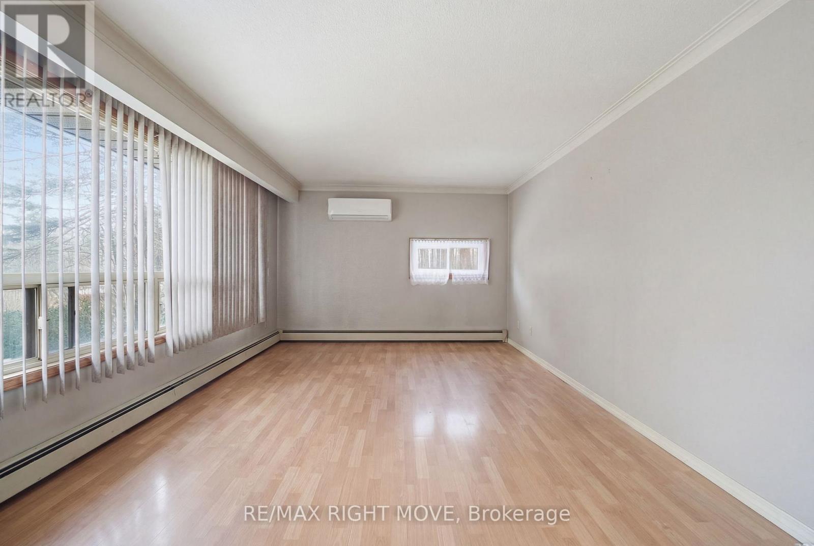 3149 Barrie Hill Road, Springwater, Ontario  L4M 4S4 - Photo 7 - S12990932