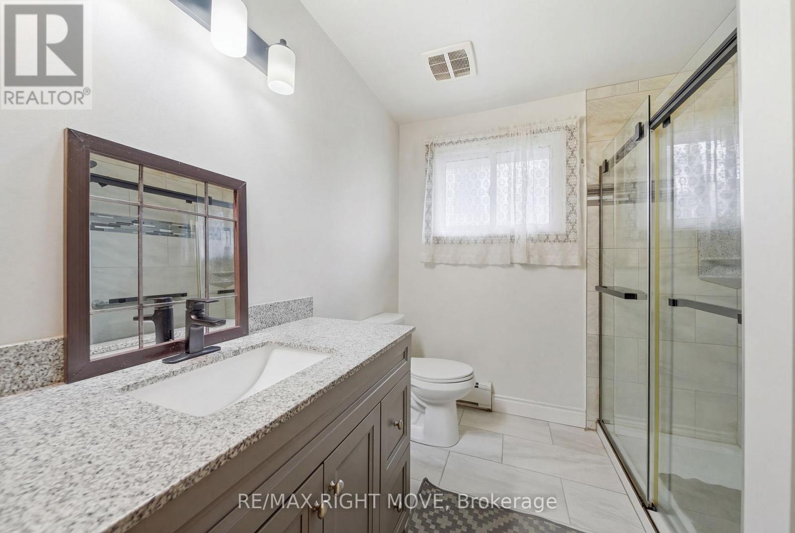 3149 Barrie Hill Road, Springwater, Ontario  L4M 4S4 - Photo 9 - S12990932