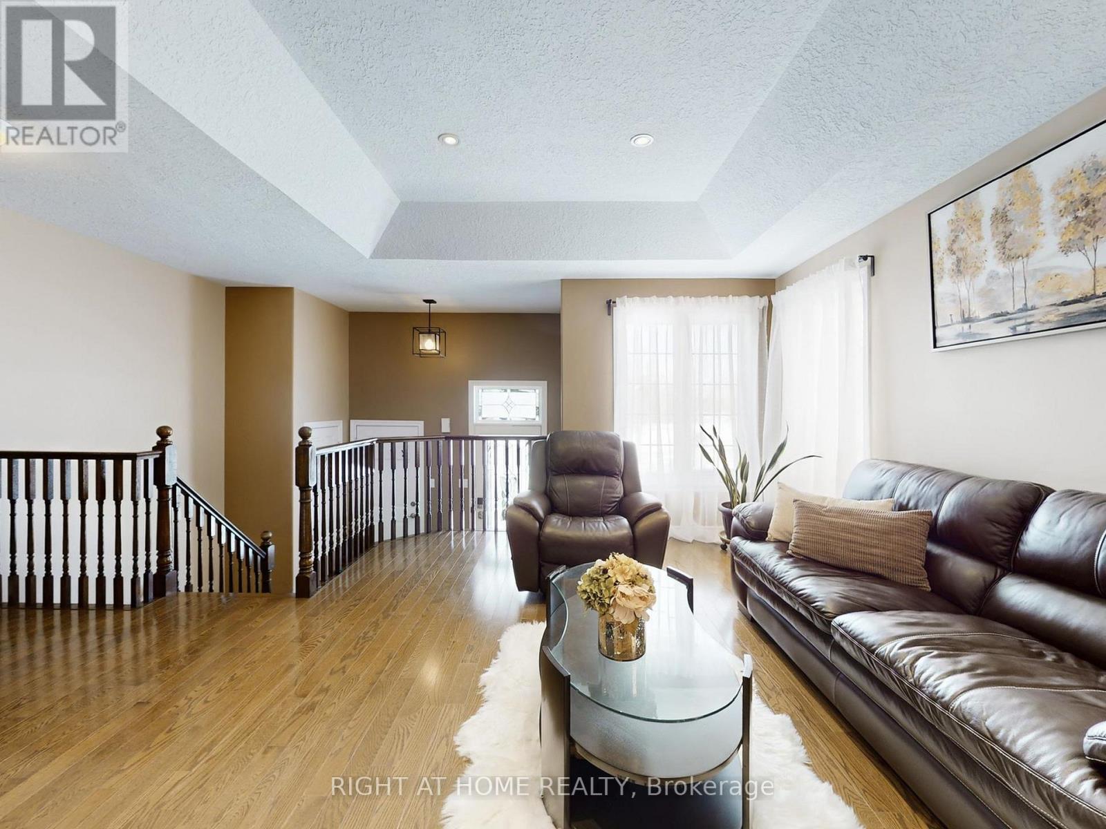 204 Proclamation Drive, Barrie, Ontario  L4N 0Y9 - Photo 5 - S12990936