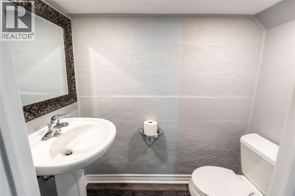 103 Ontario Street, Sarnia, Ontario  N7T 1K9 - Photo 11 - 26007941
