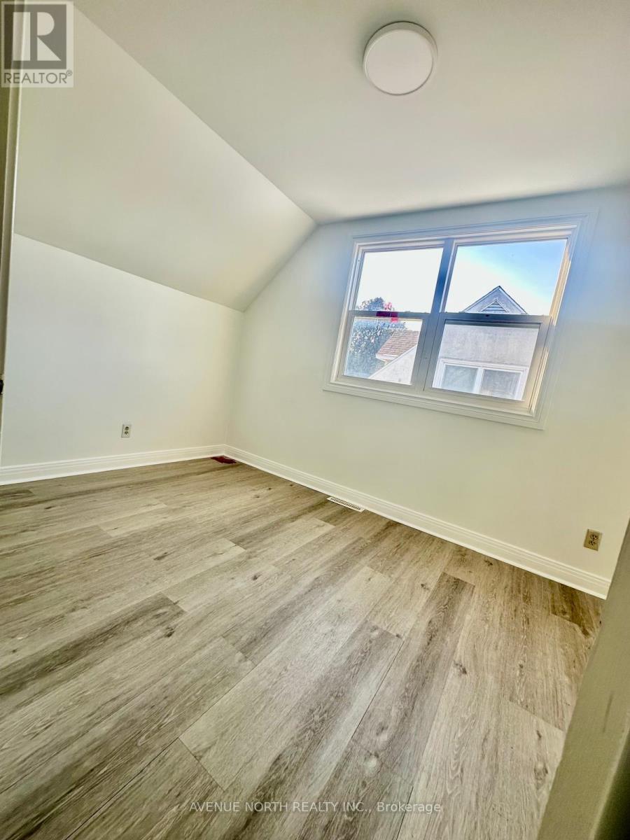 658 Coronation Avenue, Ottawa, Ontario K1G 0M5 - Photo 11 - X12990864