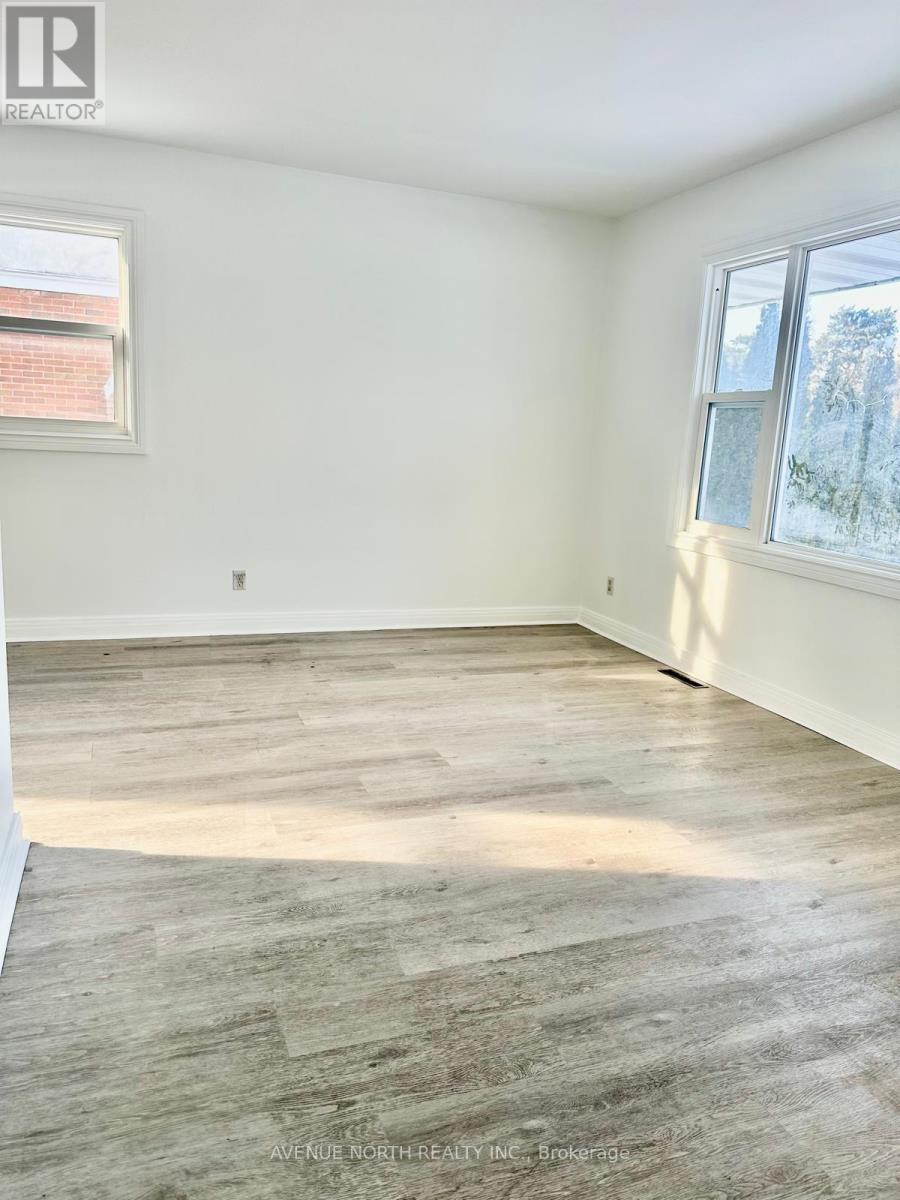 658 Coronation Avenue, Ottawa, Ontario K1G 0M5 - Photo 9 - X12990864