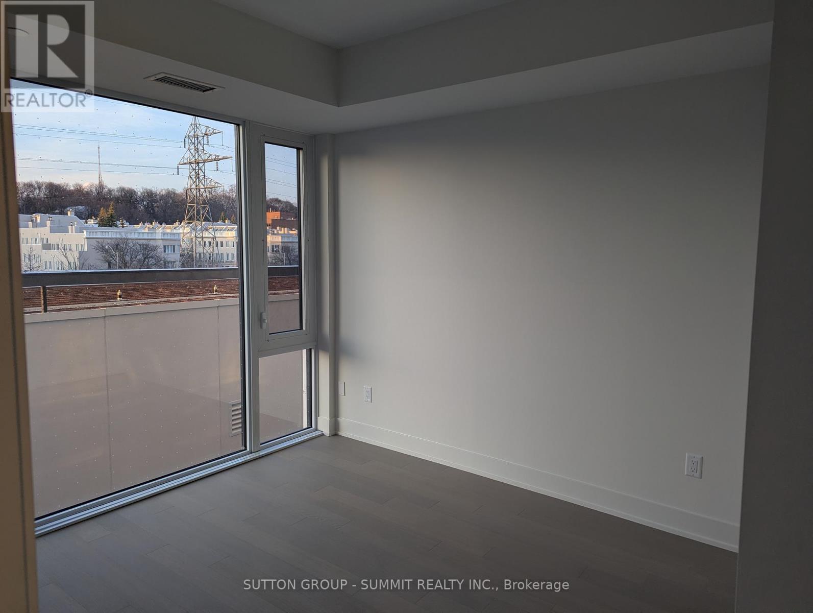 410 - 322 Dupont Street, Toronto, Ontario  M5R 1V9 - Photo 11 - W12990760