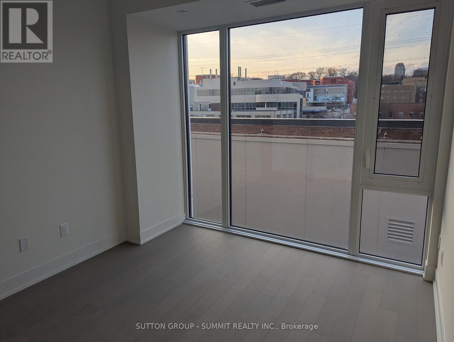 410 - 322 Dupont Street, Toronto, Ontario  M5R 1V9 - Photo 12 - W12990760