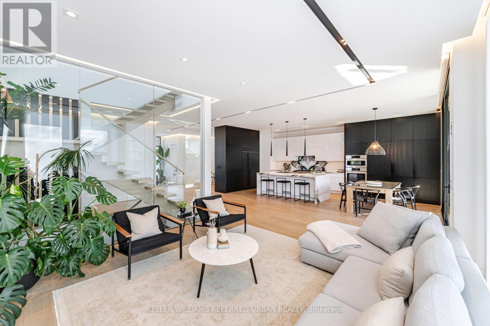 1337 Waverly Avenue, Oakville, Ontario  L6L 2S4 - Photo 14 - W12990848