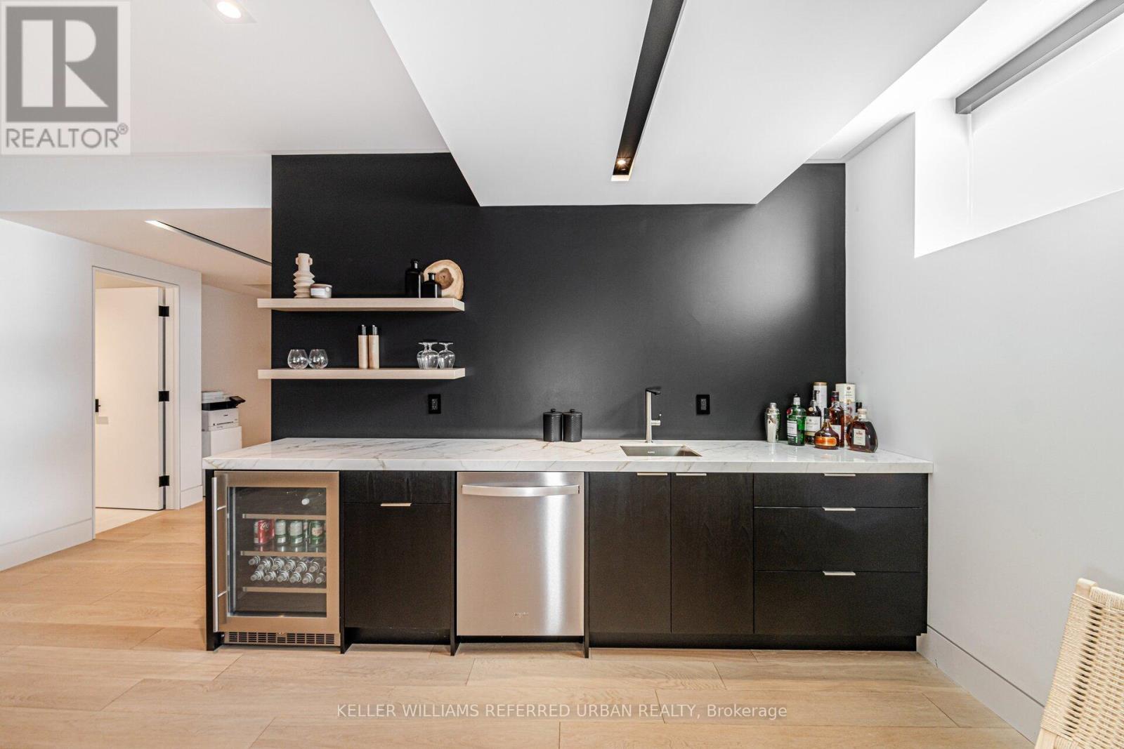 1337 Waverly Avenue, Oakville, Ontario  L6L 2S4 - Photo 33 - W12990848