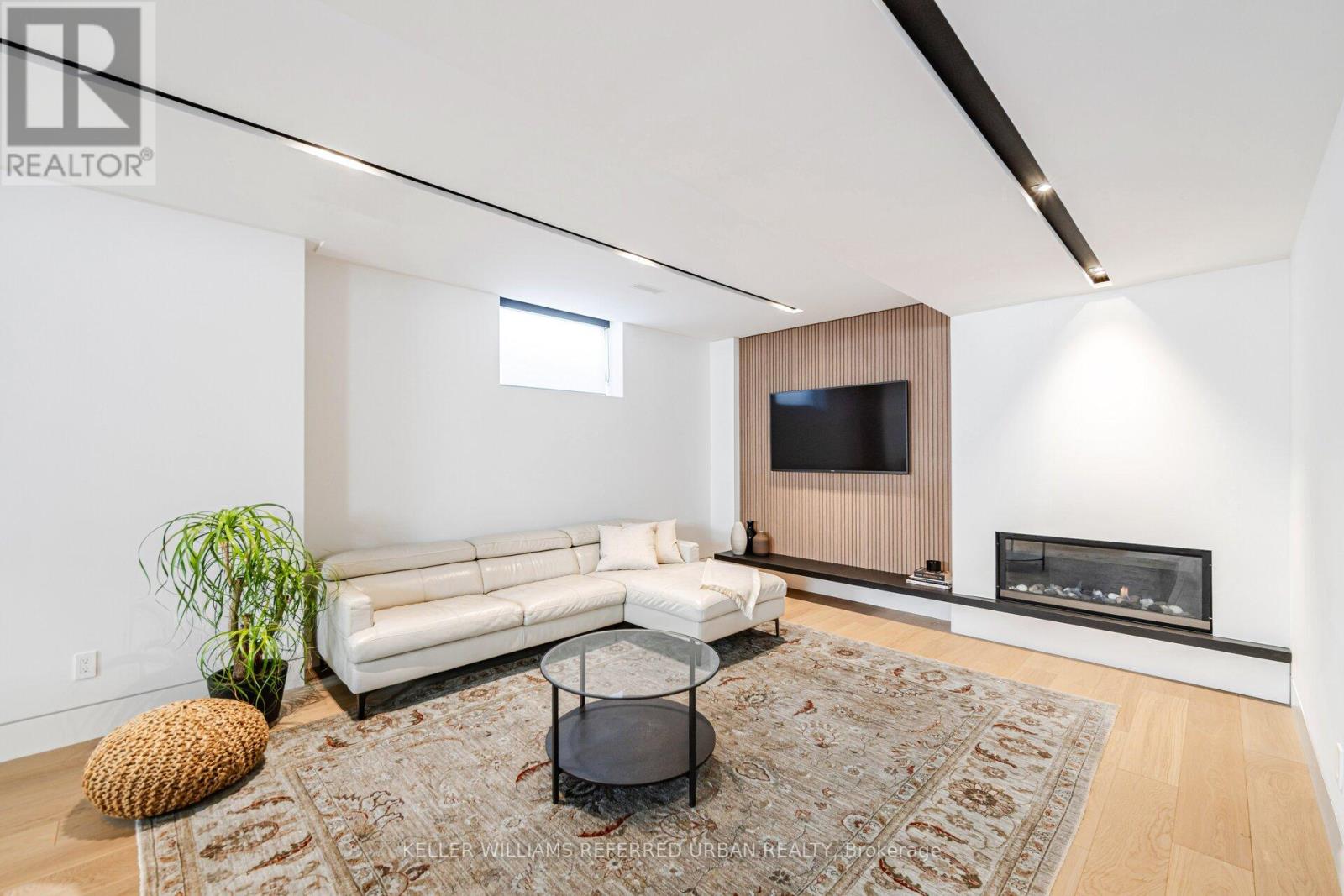 1337 Waverly Avenue, Oakville, Ontario  L6L 2S4 - Photo 37 - W12990848