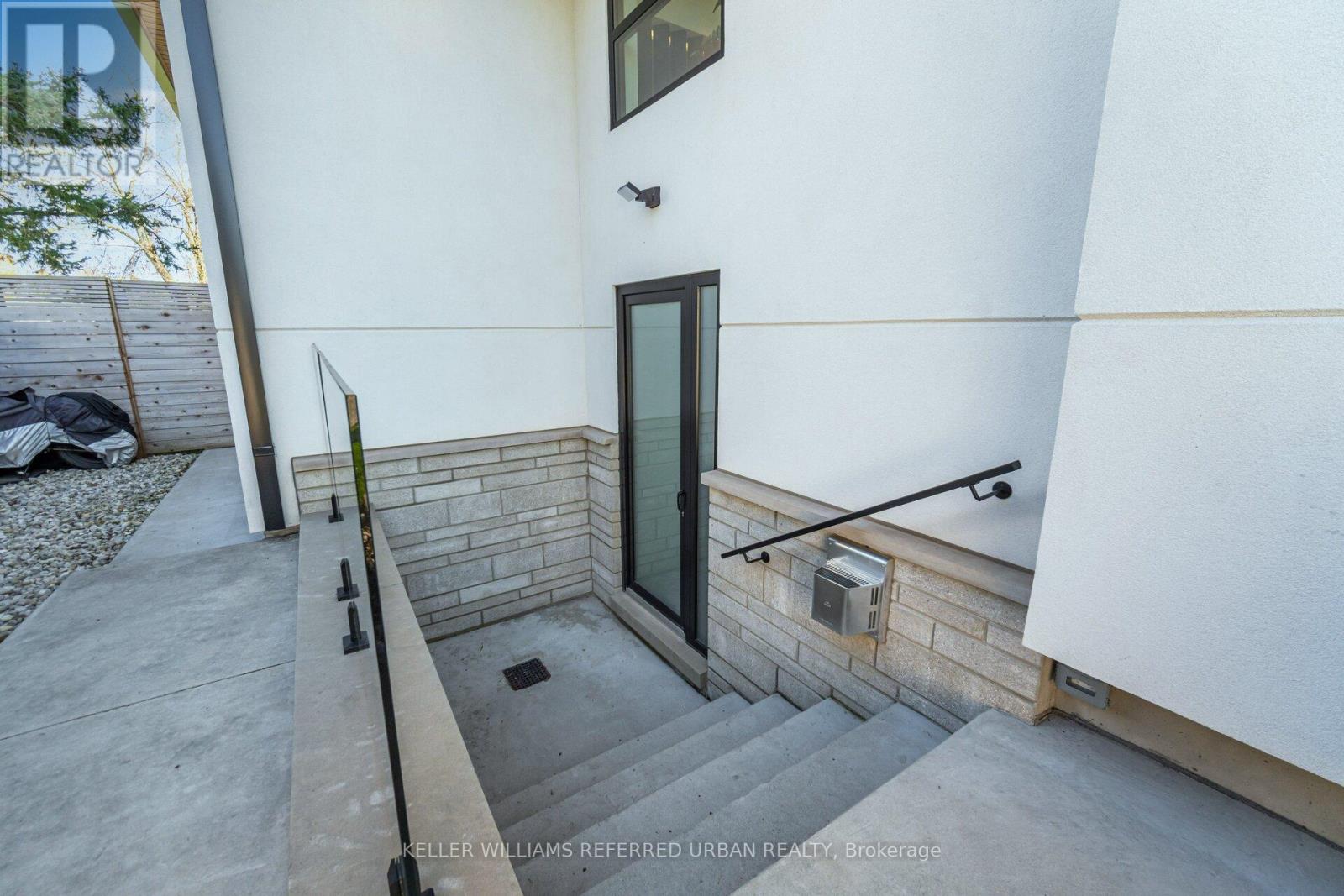 1337 Waverly Avenue, Oakville, Ontario  L6L 2S4 - Photo 48 - W12990848