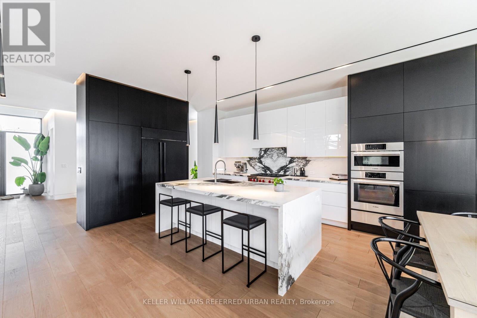 1337 Waverly Avenue, Oakville, Ontario  L6L 2S4 - Photo 9 - W12990848